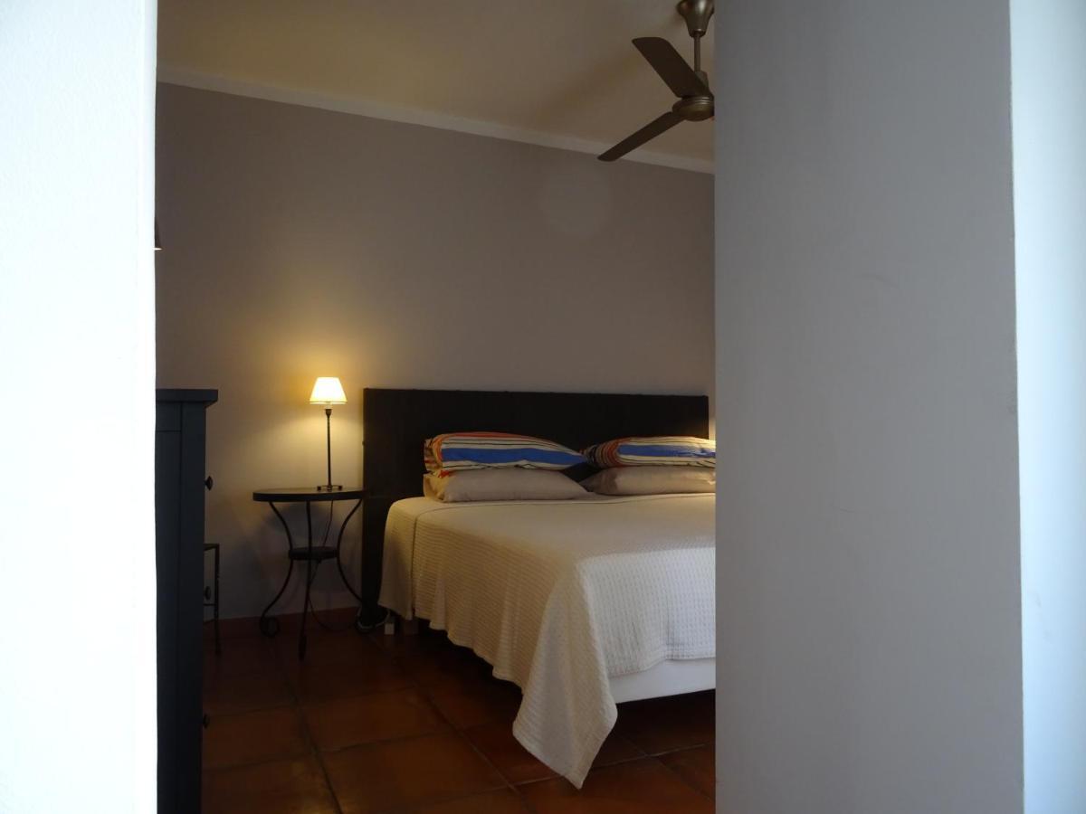 Apartamentos La Loba Medina-Sidonia Habitación foto